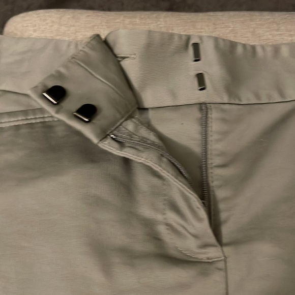 Ann Taylor Signature Gray Shorts - Picture 4 of 7